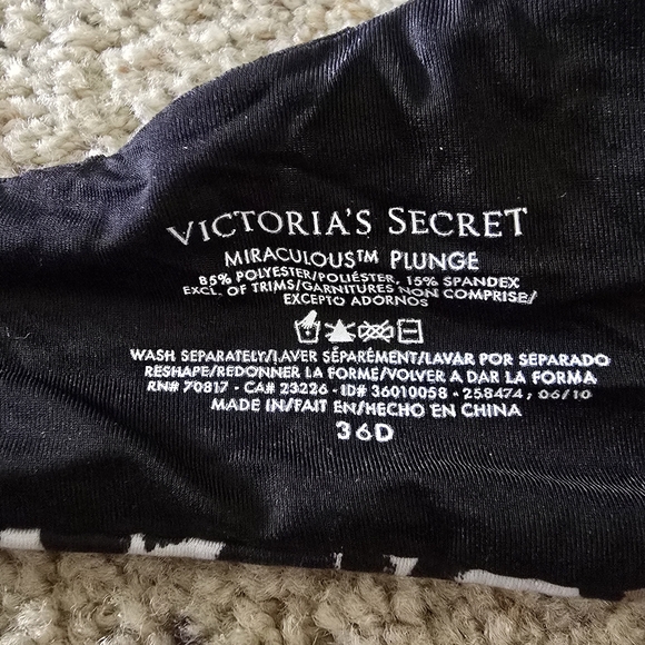 Victoria's Secret Miraculous Plunge | Leopard Print | 36D - Picture 8 of 10